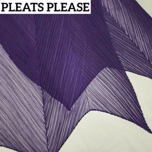 [ISSEY MIYAKE] ISSEY MIYAKE PLEATS PLEASE Stole, chiffon, pleated, plain, purple - Picture 1 of 9