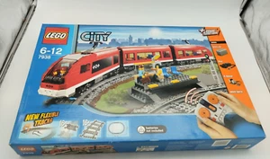 LEGO 7938 Tren de pasajeros MISB NEW tren de mercancías ferrocarril EOL CITY trenes tren 10194 - Imagen 1 de 19