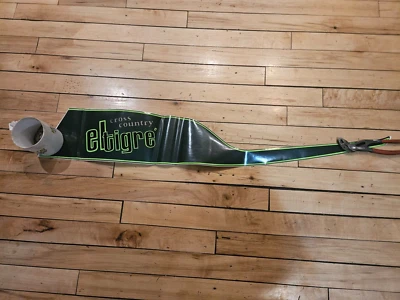 Nuevo de Lote Antiguo Arctic Cat 1979 Cross Country Cat Capucha Derecha Calcomanía 0211-834 RARA CARRERA Foto 1 de 2