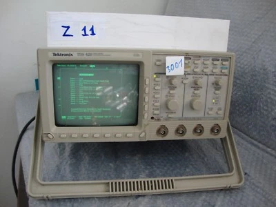 Tektronix TDS 420 4 Channel  Oscilloscope 150 MHz  for parts or repair - Image 1 of 4