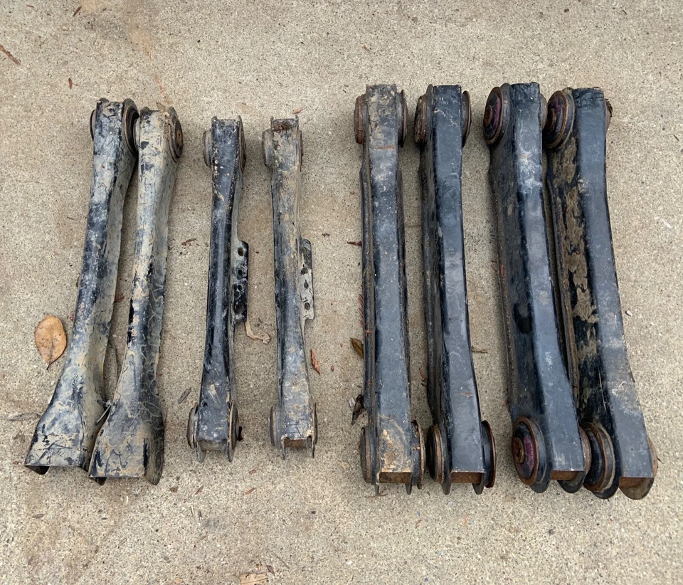 Brazos de control de fábrica superiores e inferiores Wrangler TJ LJ 1997-2006 FABRICANTE DE EQUIPOS ORIGINALES Foto 1 de 3