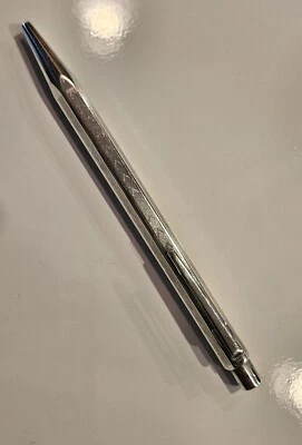 Bolígrafo CARAN D'ACHE Plateado De Colección Chevrons Incisos - Hecho en Suiza Foto 1 de 4