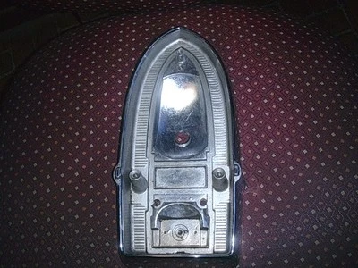 1960 AMC RAMBLER AMBASSADOR 尾灯房 NOS LH 或右手 — 第 1/2 张图片