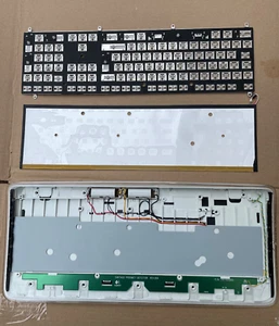 Logitech K800 Keyboard Parts - Afbeelding 1 van 4