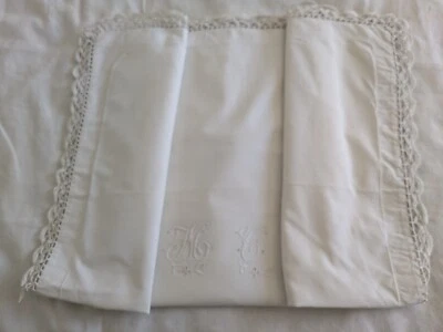 taie oreiller ancienne  avec monogramme MC - Photo 1/4