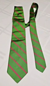 Lilly Pulitzer Via Palm Beach 100% Silk Green Tie With Pink Stripes UEC - Picture 1 of 13