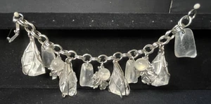 Vintage Lucite Rock and Maple Leaf Dangle Bracelet ~ Plastic ~ Resin~1960s~ YGF - Picture 1 of 18
