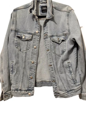 Jaqueta jeans feminina lavagem média botão ZARA tamanho M algodão clássico x vaqueira - Imagem 1 de 4
