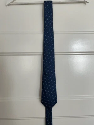 NUEVO CON ETIQUETAS $160 CORBATA DE LUJO ARMANI Collezioni ITALIANA 100 % SEDA AZUL MARINO OSCURO 58,5" X 3,25" Foto 1 de 4