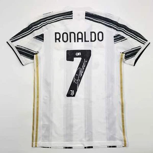 Autographed/Signed Cristiano Ronaldo Juventus White Jersey Beckett BAS COA - Picture 1 of 4