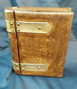 Boite, Faux Livre en bois et cuivre, trois tranches dorées. - Picture 1 of 7