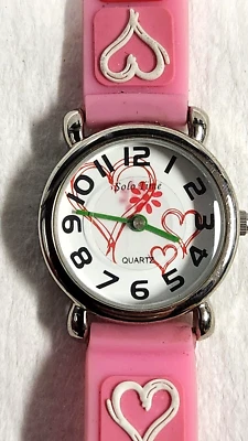 Solo Time Ladies/Girls Hearts & Flowers Wristwatch Flower Secondhand Movement - Image 1 of 4