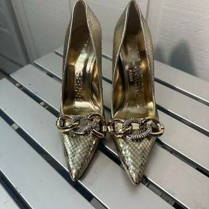 KARL LAGERFELD PARIS Gold Carmy Snake Embossed Leather Pumps No Size NWOT - Picture 1 of 11