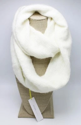 Nueva bufanda infinita con plumas de color blanco crema de BCBGeneration #L3 Foto 1 de 2