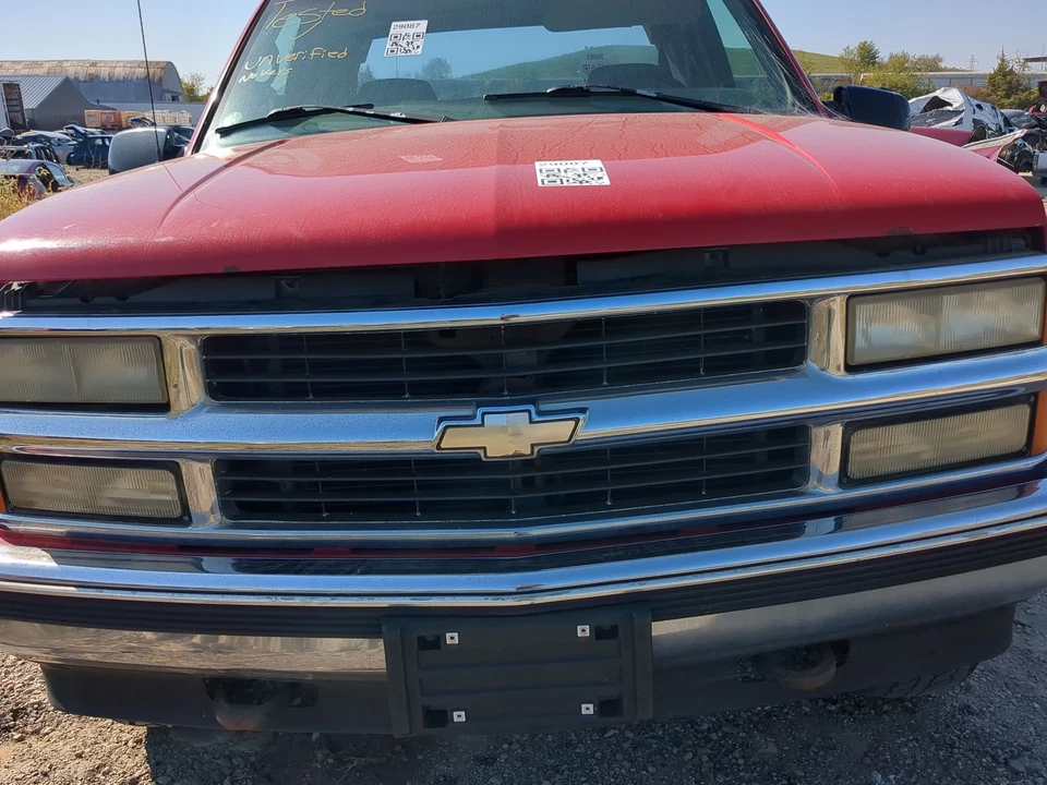 Parachoques parrilla delantera Chevrolet K1500 no incluido M6A7X Foto 1 de 1