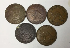 1943 KGV1 PENNIES.FOUR 1940s + a 1927 Pennies. Uncleaned, as shown. D. - Picture 1 of 2