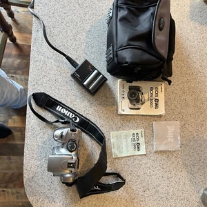 Canon EOS Digital Rebel DS6041 6.3MP SLR Camera Silver BODY - Picture 1 of 6