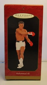 1999 Hallmark MUHAMMAD ALI Boxeo Adorno de Navidad - Nuevo en Caja - Imagen 1 de 4