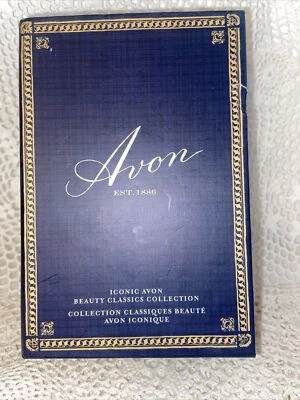 Avon Iconic Beauty Classics Collection 3 palettes - Image 1 of 4