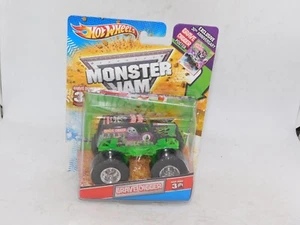 Monster Jam Grave Digger 30 aniversario Monster Truck Hot Wheels con póster #2 - Imagen 1 de 3