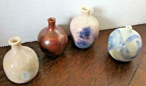 Vintage Miniatura ROTH Art Studio Pottery FIRMATO 1,5"/1,75" Alto - Collezione RARA! - Foto 1 di 7