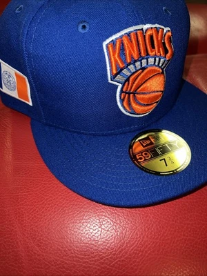Gorra New York Knicks con logotipo retro bandera de Nueva York 7 3/4 New Era Foto 1 de 4