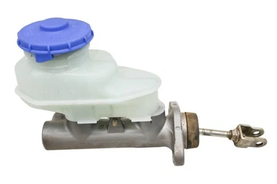 11 Kubota RTV900XTW Brake Master Cylinder - Image 1 of 3