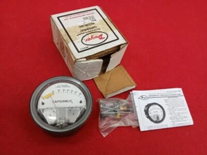 Dwyer CAPSUHELIC  PRESSURE GAUGE  MODEL 193956-00/W51K (A) - Picture 1 of 3