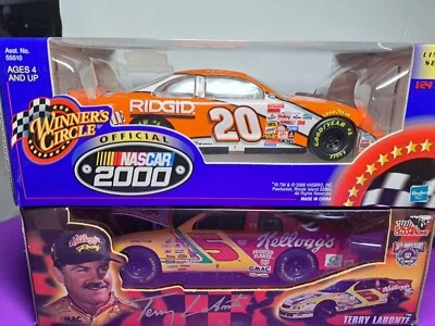 Coches de carreras Die Cast #20 Tony Stewart y #5 Terry Labonte Foto 1 de 4
