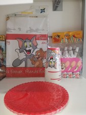 KIT TOM E JERRY PERSONE PIATTI BICCHIERI TOVAGLIOLI TOVAGLIA FESTA TROMBETTE