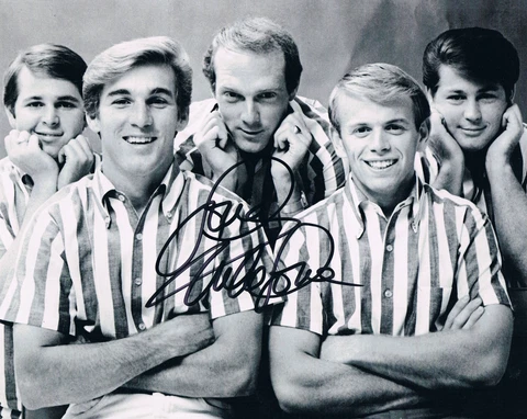 Beach Boys Mike Love 1941- genuine autograph signed 8"x10" photo Cover