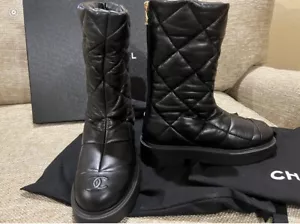 Nuovi con scatola 23c g45135 autentici stivali neri trapuntati in pelle d'agnello Chanel logo CC taglia 38 - Foto 1 di 10