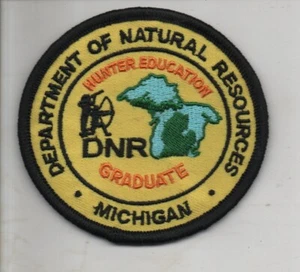 Parche para coser Michigan DNR Hunter Education Graduate 3" - Imagen 1 de 2