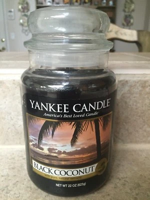 Yankee Candle: Black Coconut 22 Oz - Image 1 of 2