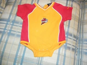 Iowa State Cyclones gold one piece sleeper sz 3/6 mos - DSCN1417 - Picture 1 of 1