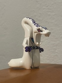 LEGO Ninjago White robe Snake Pythor Minifigure