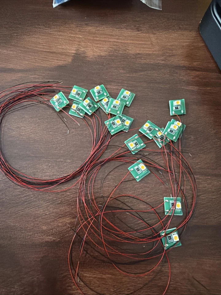 19qty Mini Led Lights with Circuit Boards for Model Railroad Scenery - Image 1 of 1