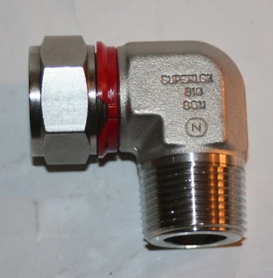  3/4" Tube OD  x 3/4" MNPT 316ss Male Elbow Superlok SME-12-12N-S316 - Image 1 of 4