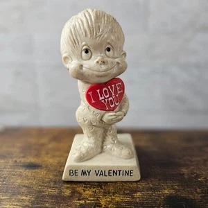 1971 BE MY VALENTINE 829 Berries Wallace Russ W R Sillisculpt Kitschy Figure - Picture 1 of 8