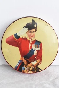 Henry Thorne & Co. Leeds England QUEEN ELIZABETH Coronation Toffee/Chocolate Tin - Picture 1 of 4