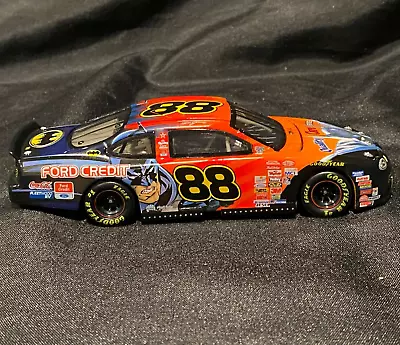 Die-Cast 1:32  Dale Jarrett #88 - Image 1 of 4