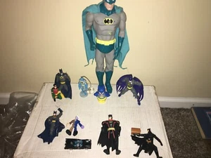 LOTE DE FIGURAS DE ACCIÓN de Batman sueltas, 8 Batman, 1 Batgirl y 1 mini Batimóvil - Imagen 1 de 4
