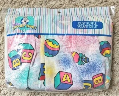 Falda de cuna vintage Baby Looney Tunes con volantes antipolvo bloques ABC NUEVA DE STOCK 1998 rosa verde azulado  Foto 1 de 4