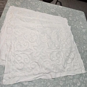 Madison Park Tufted Shabby Chic Cotton Chenille white Pillow Sham 3 standard - Picture 1 of 3