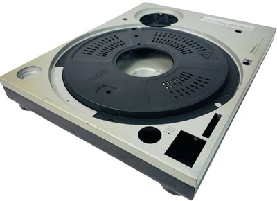 Technics Original Direct Drive Turntable SL1200MK3D Base Cabinet Silver - Изображение 1 из 4