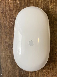 Używany - Apple Magic Mouse Wireless Bluetooth A1015 - Biały - Testowany - Zdjęcie 1 z 3