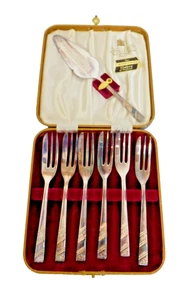 Vintage Viners of Sheffield EPNS Cake Slice & 6 Pastry Forks Set – Floral Design - Picture 1 of 5