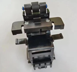 Original Mimaki CG-60SR CG-130SR CLAMP ASSY / Pinch Roller Assy MP-M013657 - Afbeelding 1 van 6