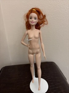 Barbie Fashionistas Muñeca Pecas Pelo Rojo Largo 2015 10 1/4 pulgadas de Alto - Imagen 1 de 14