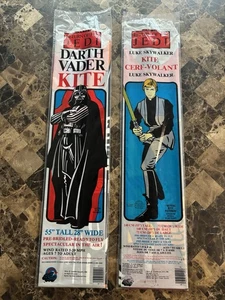 1983 STAR WARS DARTH VADER & LUKE SKYWALKER (Französisch) KITES RETURN OF THE JEDI - Bild 1 von 2